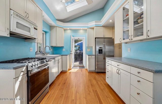 275 Ocean Boulevard, Atlantic Highlands, NJ 07716