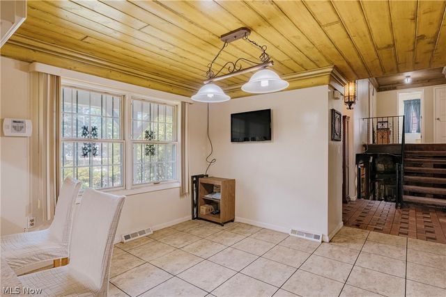 477 Snavely Road, Richmond Heights, OH 44143