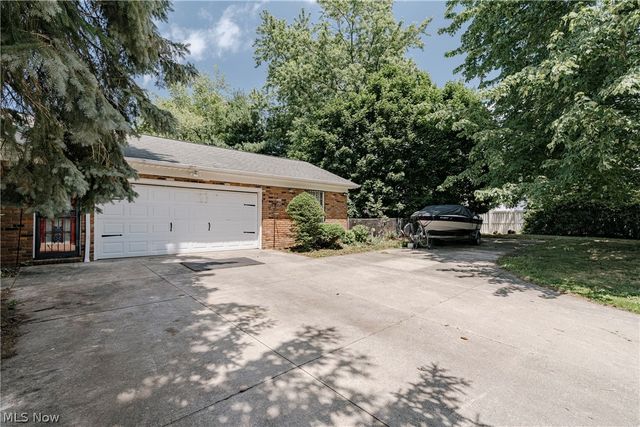 477 Snavely Road, Richmond Heights, OH 44143