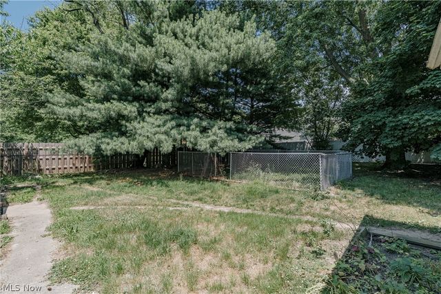 477 Snavely Road, Richmond Heights, OH 44143