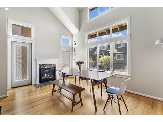 10247 Nw VILLAGE HEIGHTS Dr, Portland, OR 97229