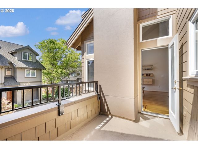 10247 Nw VILLAGE HEIGHTS Dr, Portland, OR 97229