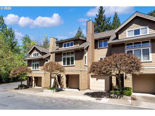 10247 Nw VILLAGE HEIGHTS Dr, Portland, OR 97229