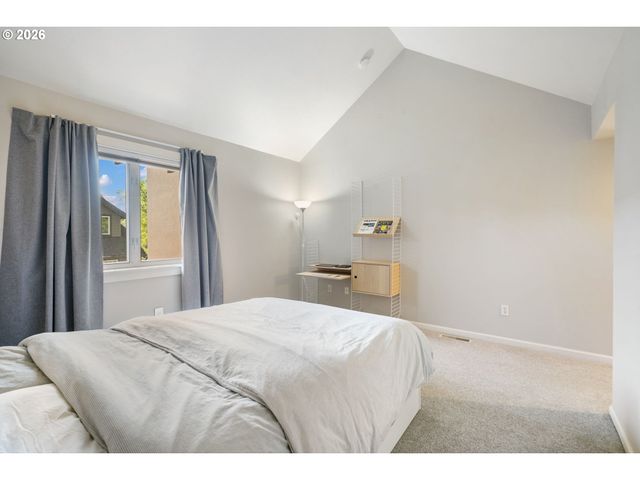 10247 Nw VILLAGE HEIGHTS Dr, Portland, OR 97229