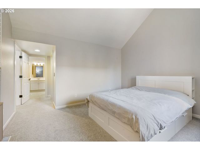 10247 Nw VILLAGE HEIGHTS Dr, Portland, OR 97229