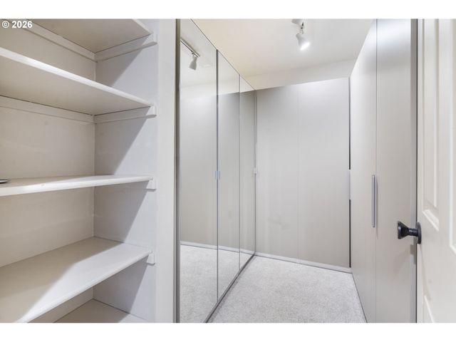 10247 Nw VILLAGE HEIGHTS Dr, Portland, OR 97229
