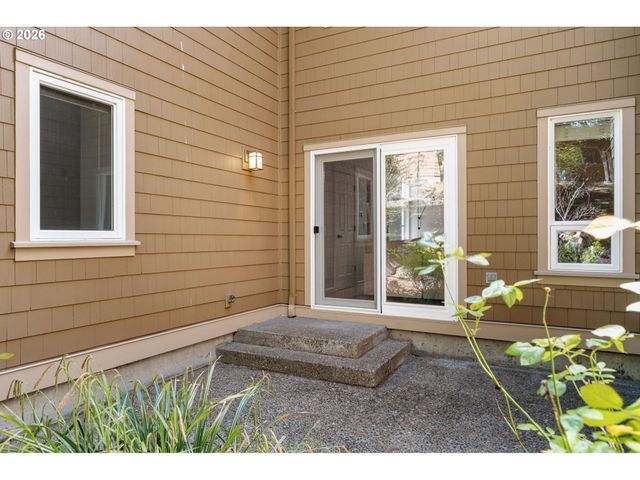 10247 Nw VILLAGE HEIGHTS Dr, Portland, OR 97229