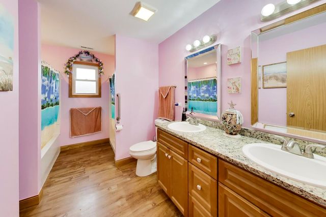 519 Kenyon Avenue, Romeoville, IL 60446