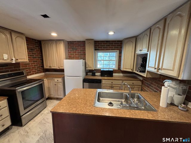 25 Goose Green Road, Barkhamsted, CT 06063