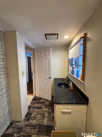 25 Goose Green Road, Barkhamsted, CT 06063