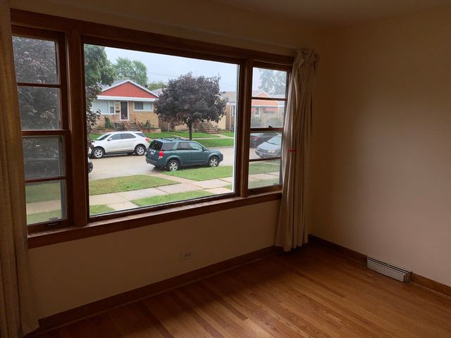 3826 Clarence Avenue, Berwyn, IL 60402
