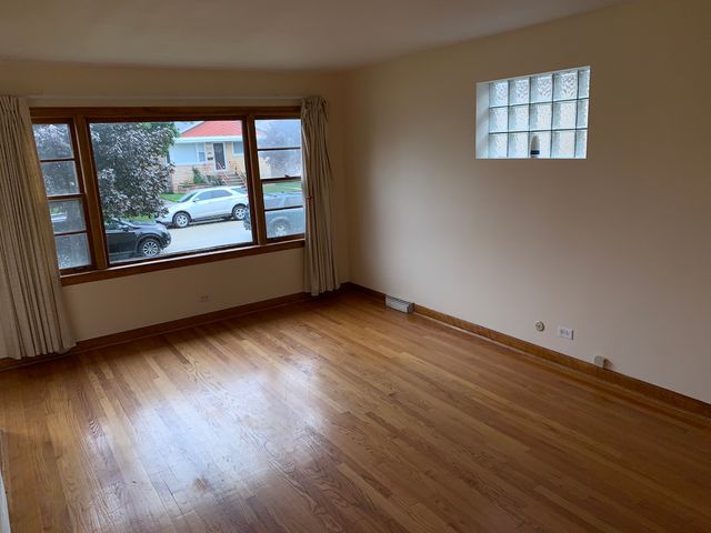 3826 Clarence Avenue, Berwyn, IL 60402