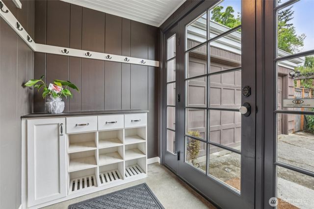 16255 38th Avenue NE, Lake Forest Park, WA 98155