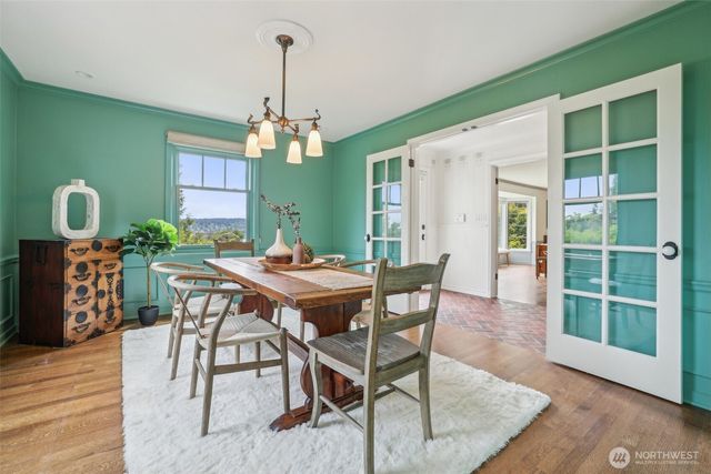 16255 38th Avenue NE, Lake Forest Park, WA 98155