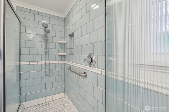 16255 38th Avenue NE, Lake Forest Park, WA 98155