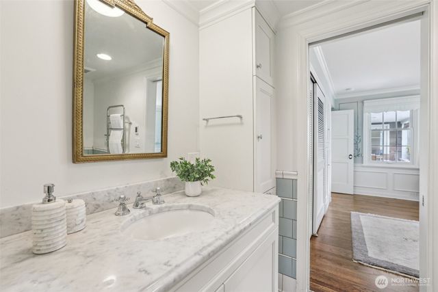 16255 38th Avenue NE, Lake Forest Park, WA 98155