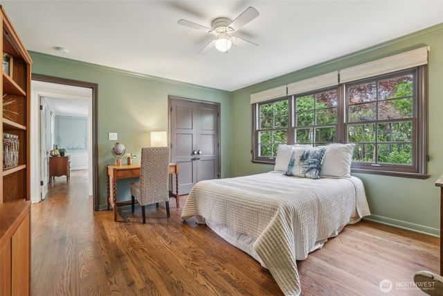 16255 38th Avenue NE, Lake Forest Park, WA 98155