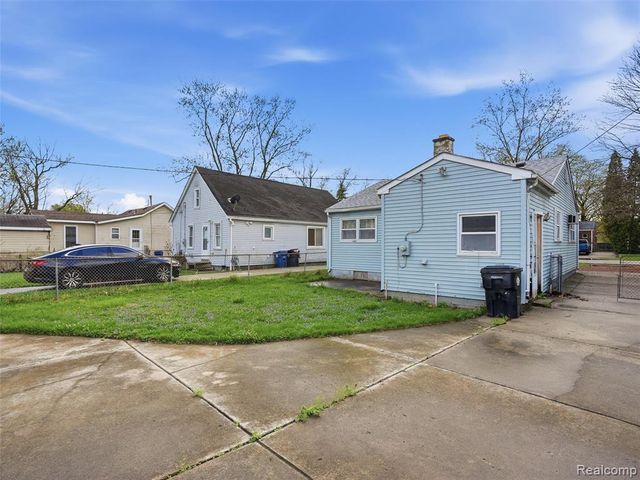 20044 Seminole, Redford, MI 48240