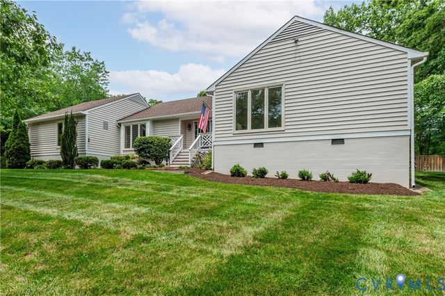 510 Red Maple Dr, Manakin Sabot, VA 23103