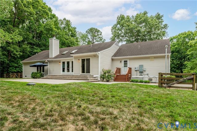 510 Red Maple Dr, Manakin Sabot, VA 23103