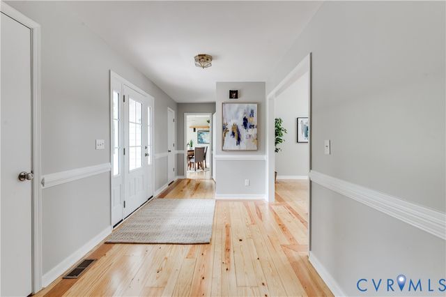 510 Red Maple Dr, Manakin Sabot, VA 23103