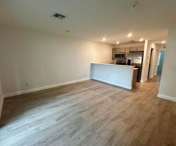 4208 Napoli Lake Drive, Riviera Beach, FL 33410