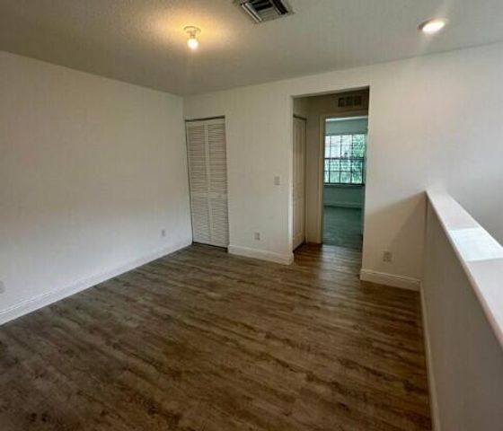 4208 Napoli Lake Drive, Riviera Beach, FL 33410