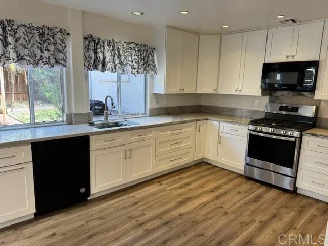 1554 Prima Vera, Oceanside, CA 92056