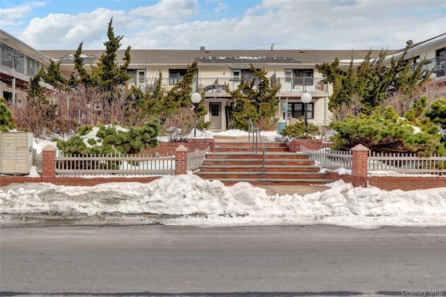 65 W Broadway 10A, Long Beach, NY 11561