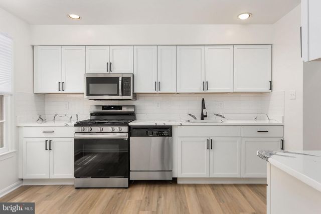 4215 SLEEPY LAKE DR, Fairfax, VA 22033