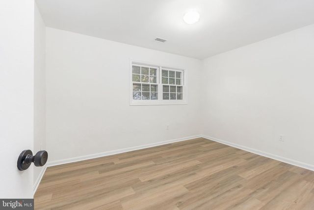 4215 SLEEPY LAKE DR, Fairfax, VA 22033