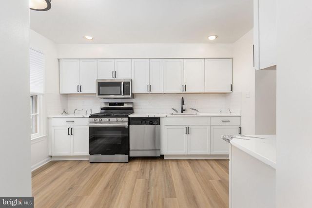 4215 SLEEPY LAKE DR, Fairfax, VA 22033