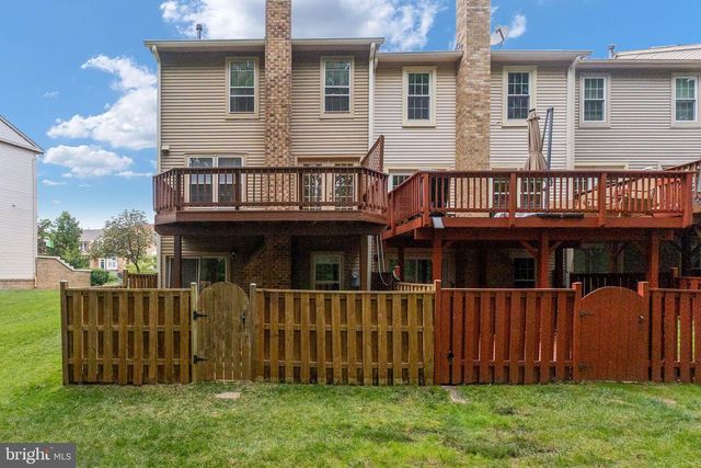 4215 SLEEPY LAKE DR, Fairfax, VA 22033