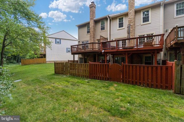 4215 SLEEPY LAKE DR, Fairfax, VA 22033