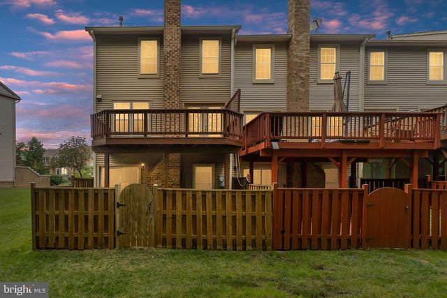 4215 SLEEPY LAKE DR, Fairfax, VA 22033