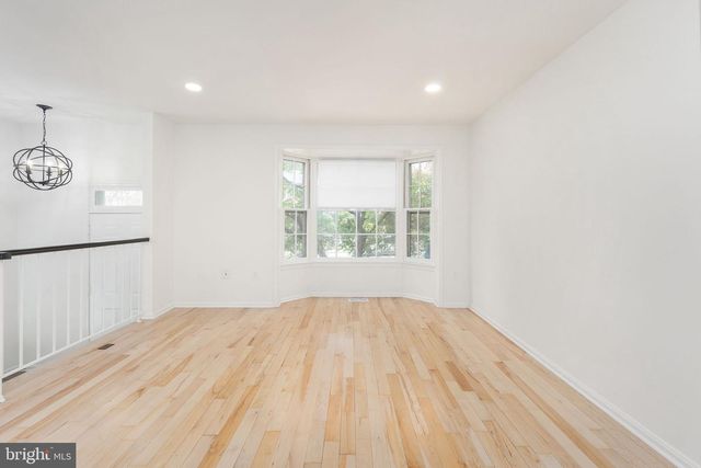 4215 SLEEPY LAKE DR, Fairfax, VA 22033