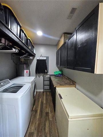 1824 S Grand Avenue, Sedalia, MO 65301