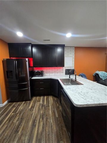 1824 S Grand Avenue, Sedalia, MO 65301