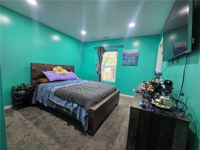 1824 S Grand Avenue, Sedalia, MO 65301