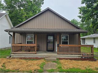 1824 S Grand Avenue, Sedalia, MO 65301