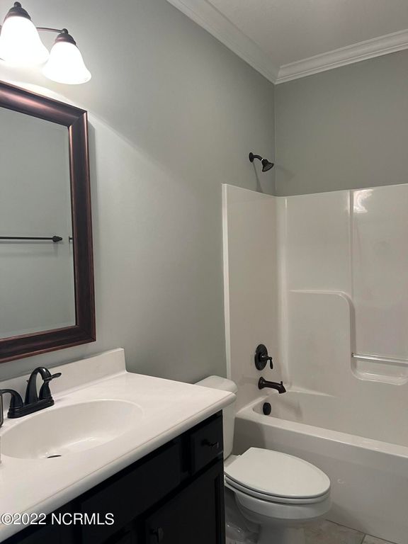 Image 14 of property listing at 3516 Ellsworth Drive B, Greenville, NC 27834