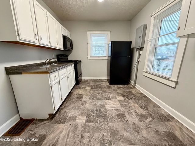 121 E 14th St 2, New Albany, IN 47150