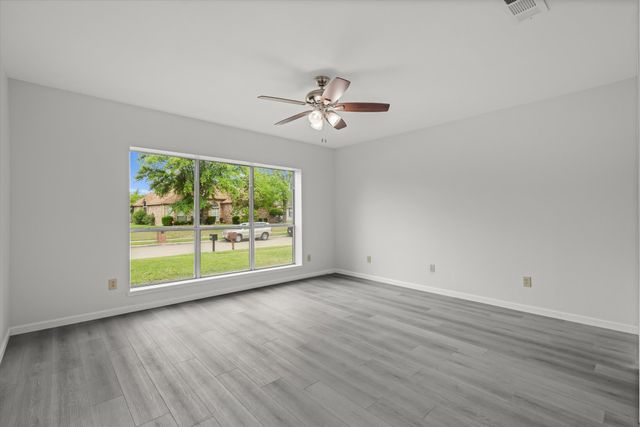 1116 Buckeye Drive, Mesquite, TX 75181