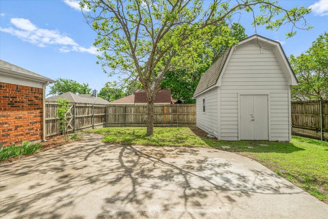 1116 Buckeye Drive, Mesquite, TX 75181