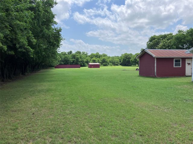 115 E Main Street, Gunter, TX 75058