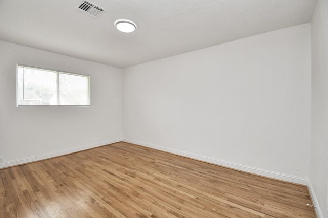 905 Longley Street, South Houston, TX 77587