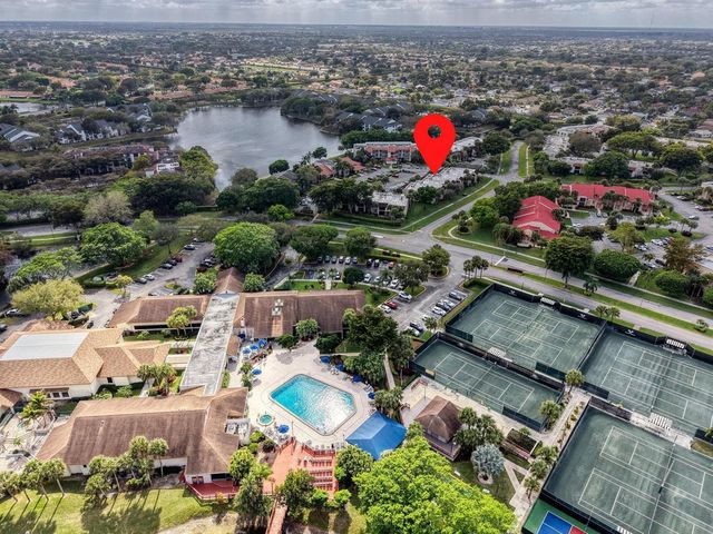 5306 Cedar Lake Drive 203, Boynton Beach, FL 33437