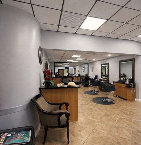 5306 Cedar Lake Drive 203, Boynton Beach, FL 33437