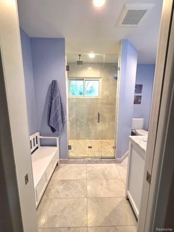 36671 Putnam Street, Clinton Township, MI 48035