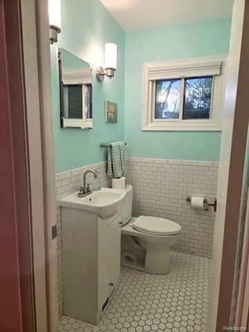 36671 Putnam Street, Clinton Township, MI 48035